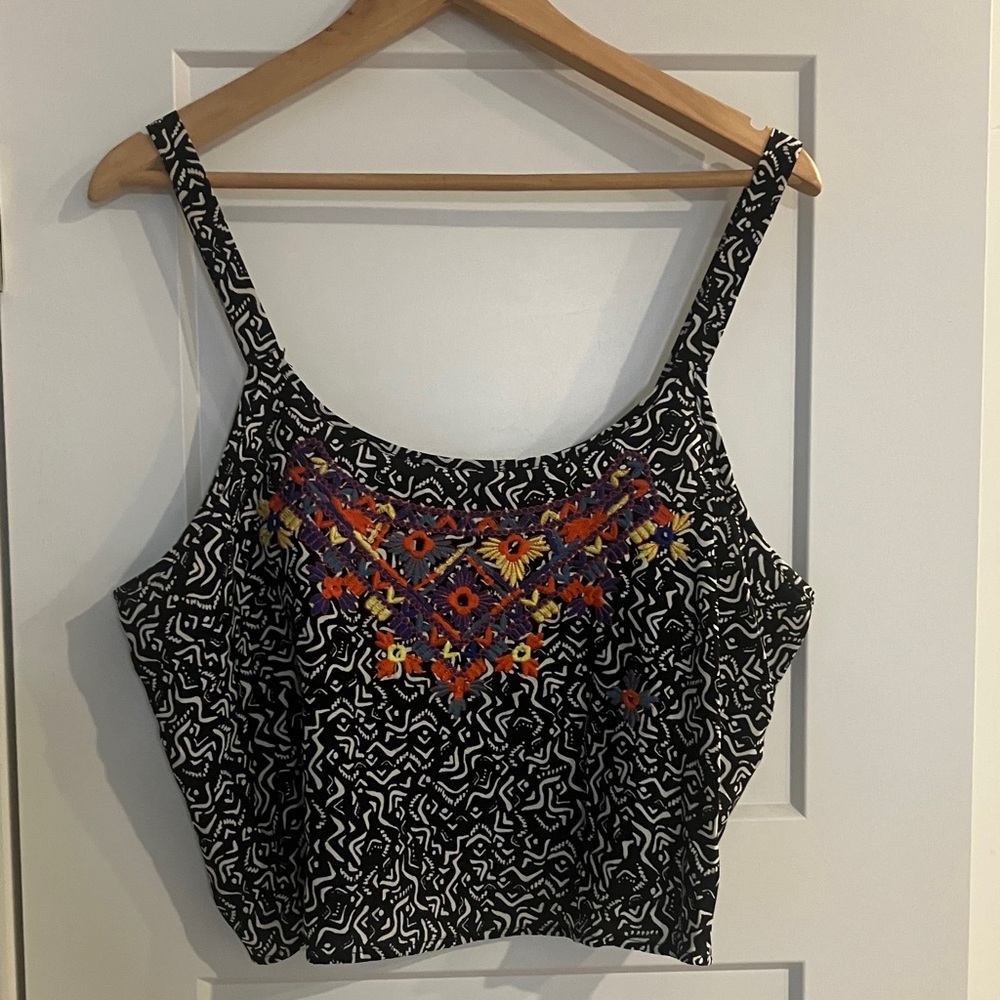 Xhilaration Black Crop Top with Colorful Embroidery